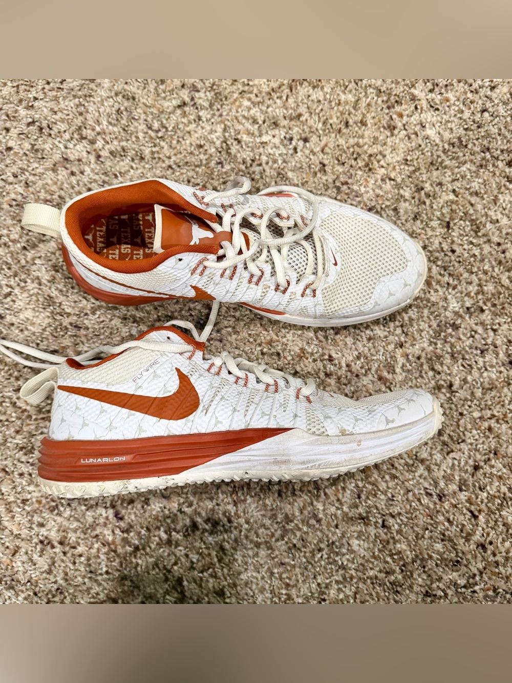 RARE Nike Men’s University of TX Longhorns Athletic Shoes - Excellent Condition